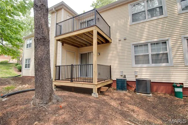 $149,900 | 9041 North Swan Circle, Brentwood, MO 63144