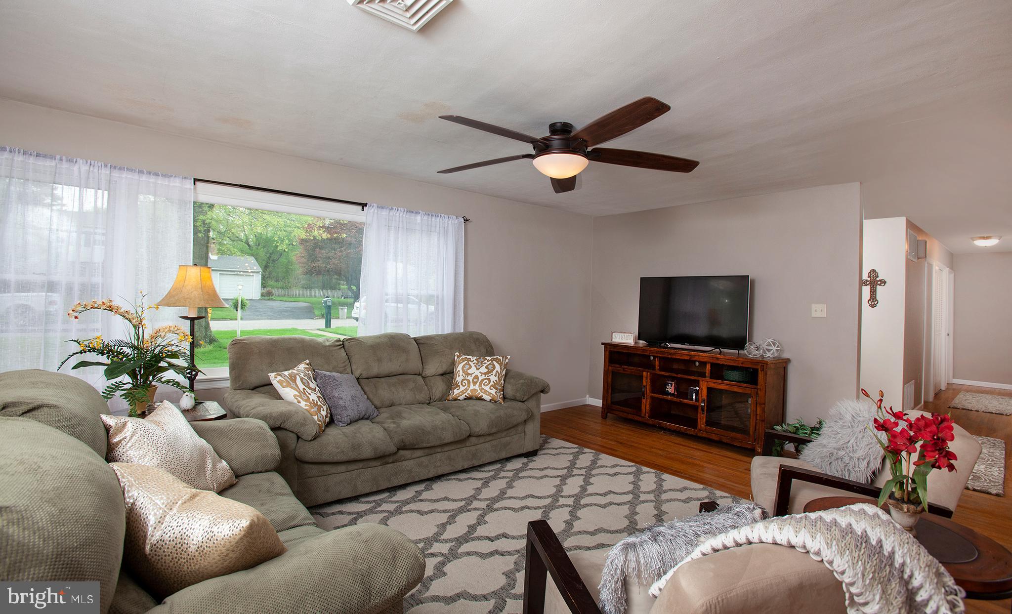 2218 Dover Road Harrisburg, PA 17110 - Photo 7 of 31 So much space!