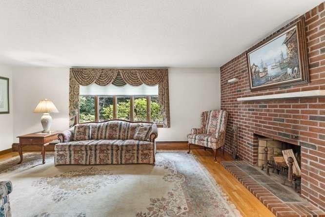 44 Quarry Lane Milton, MA 02186 - Photo 13 of 42