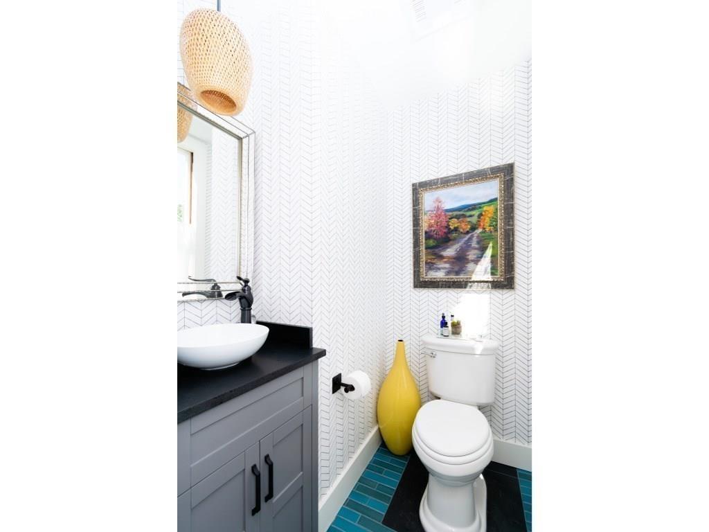 20 Emerson Street Newton, MA 02458 - Photo 16 of 36