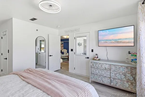 $329,900 | 40 Lighthouse Road, Unit 4204, Lake Ozark, MO 65049