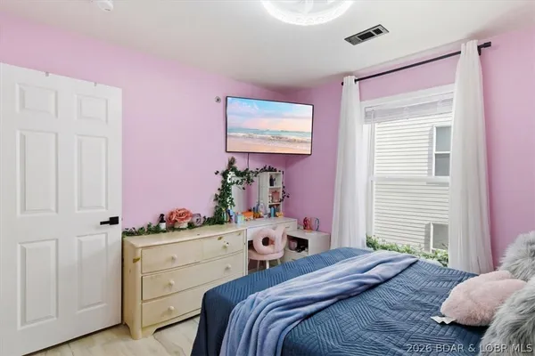 $329,900 | 40 Lighthouse Road, Unit 4204, Lake Ozark, MO 65049