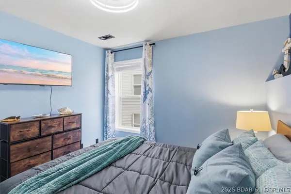 $329,900 | 40 Lighthouse Road, Unit 4204, Lake Ozark, MO 65049