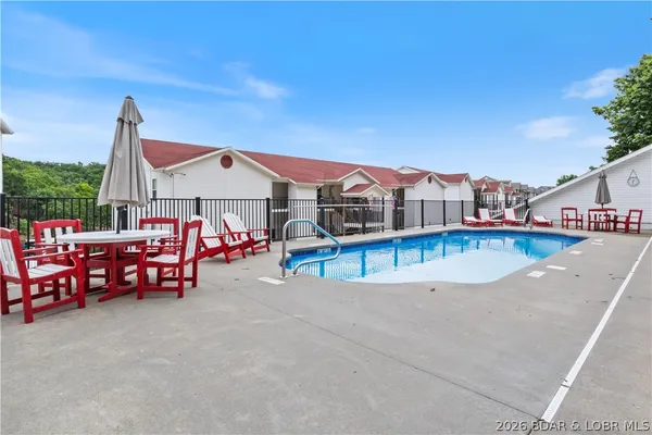 $329,900 | 40 Lighthouse Road, Unit 4204, Lake Ozark, MO 65049