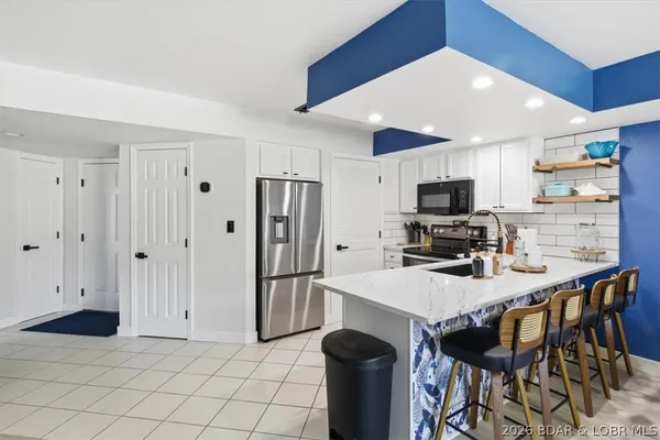 $329,900 | 40 Lighthouse Road, Unit 4204, Lake Ozark, MO 65049