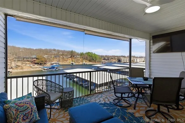 $329,900 | 40 Lighthouse Road, Unit 4204, Lake Ozark, MO 65049