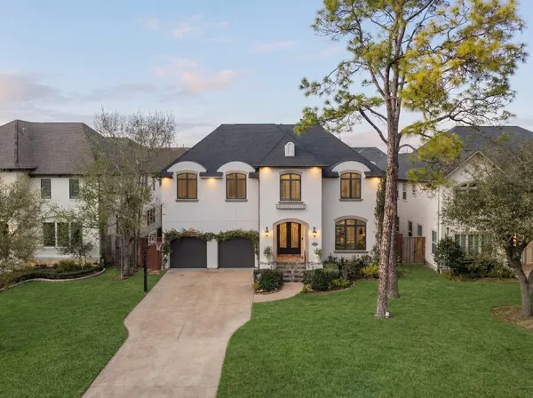 $1,900,000 | 4916 Valerie Street, Bellaire, TX 77401