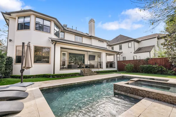 $1,900,000 | 4916 Valerie Street, Bellaire, TX 77401