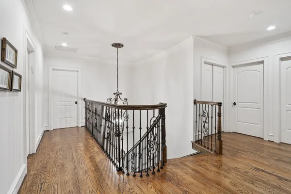 $1,900,000 | 4916 Valerie Street, Bellaire, TX 77401