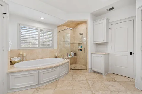 $1,900,000 | 4916 Valerie Street, Bellaire, TX 77401