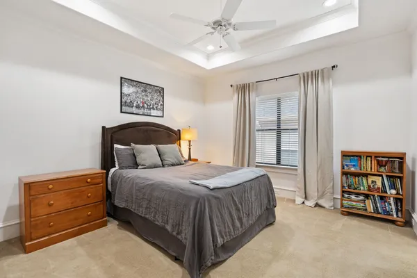 $1,900,000 | 4916 Valerie Street, Bellaire, TX 77401