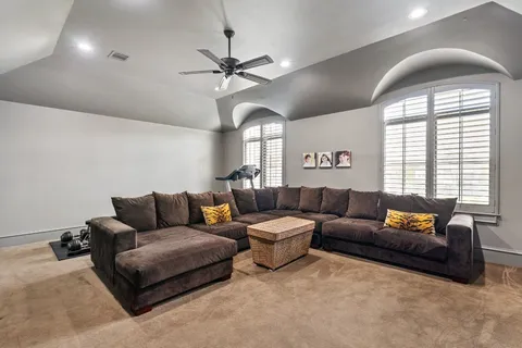 $1,900,000 | 4916 Valerie Street, Bellaire, TX 77401