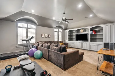 $1,900,000 | 4916 Valerie Street, Bellaire, TX 77401