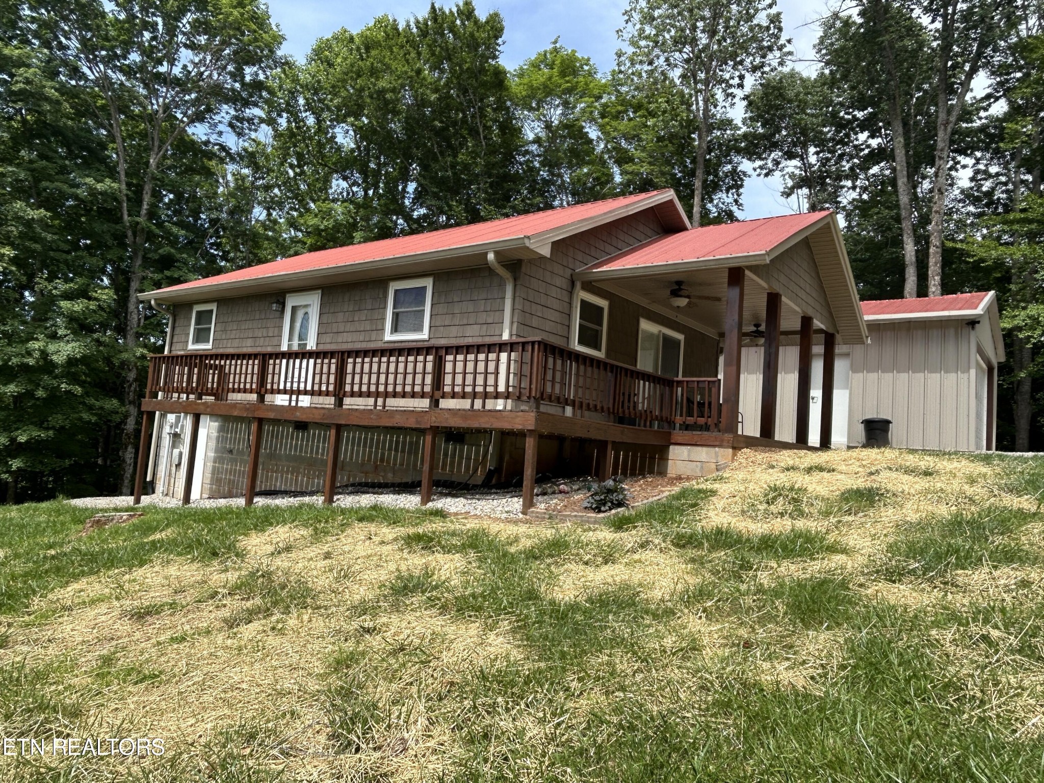 156 Koala Ridge Road Byrdstown, TN 38549 - Photo 8 of 28 Gallery Image 8