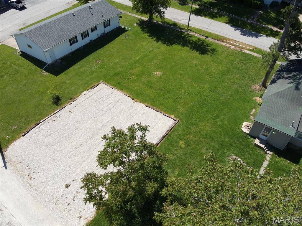 207 Jefferson Street Perry, MO 63462 - Photo 5 of 6
