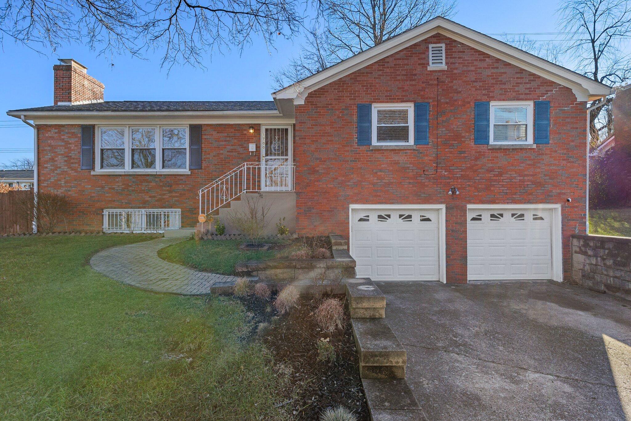 1700 Traveller Road Lexington, KY 40504 - Photo 1 of 37 36-web-or-mls-1700-traveller-rd