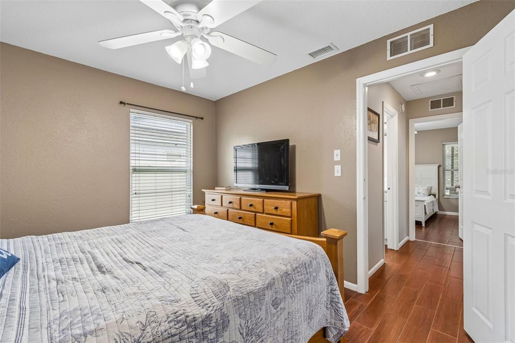 9548 123rd Way Seminole, FL 33772 - Photo 39 of 63