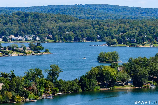 a view of a garden with houses