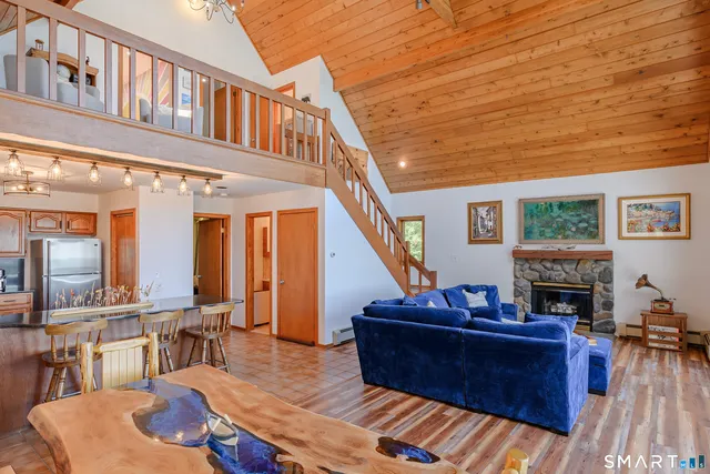 $700,000 | 3 Spring Wood Lane, New Fairfield, CT 06812