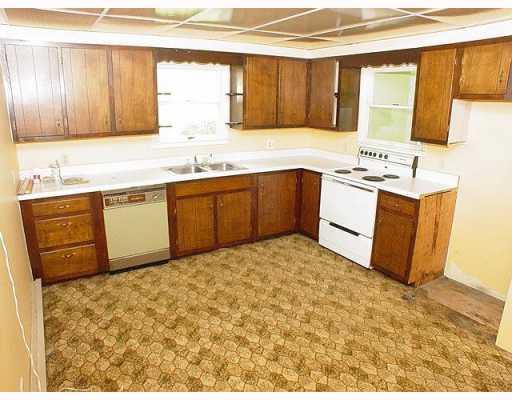 602 Elliotsville Road Farmington, PA 15437 - Photo 4 of 9 Kitchen.