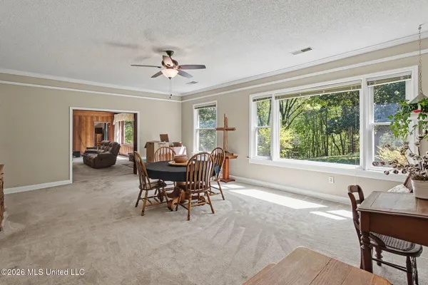 $589,900 | 9120 Old Highway 61, Walls, MS 38680