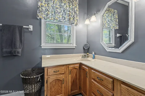 $589,900 | 9120 Old Highway 61, Walls, MS 38680