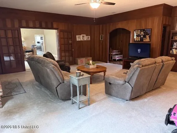 $589,900 | 9120 Old Highway 61, Walls, MS 38680