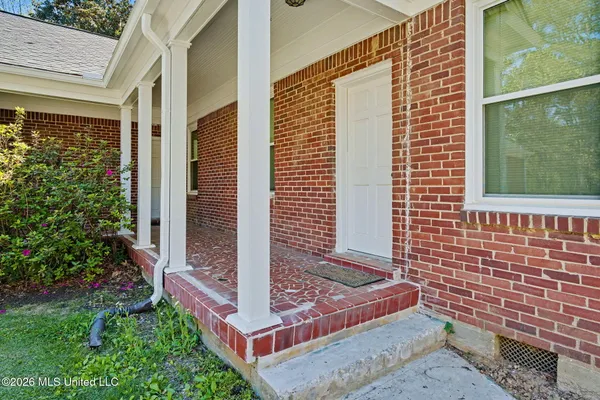 $589,900 | 9120 Old Highway 61, Walls, MS 38680