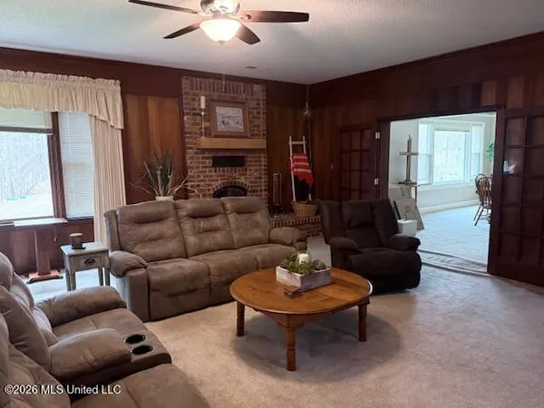 $589,900 | 9120 Old Highway 61, Walls, MS 38680