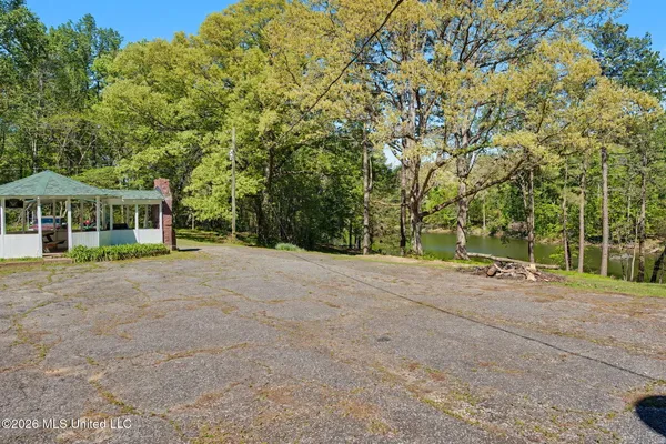 $589,900 | 9120 Old Highway 61, Walls, MS 38680