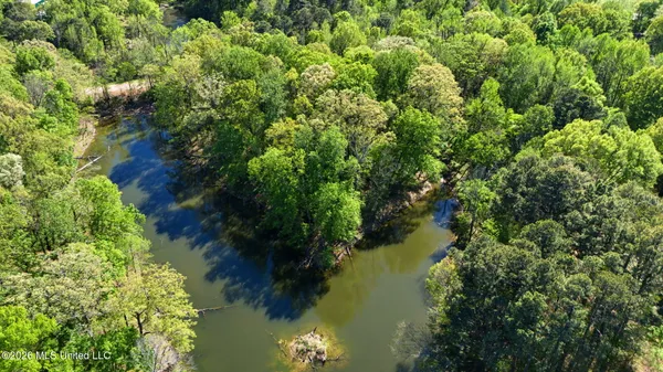 $589,900 | 9120 Old Highway 61, Walls, MS 38680