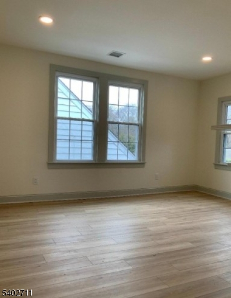 21 Bartholdi Avenue Butler, NJ 07405 - Photo 6 of 9