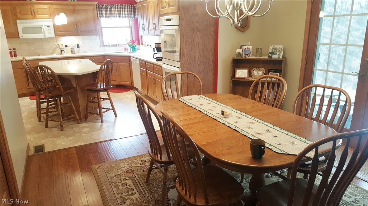 7255 Stonecreek Road Southwest Newcomerstown, OH 43832 - Photo 9 of 27 Gallery Image 9