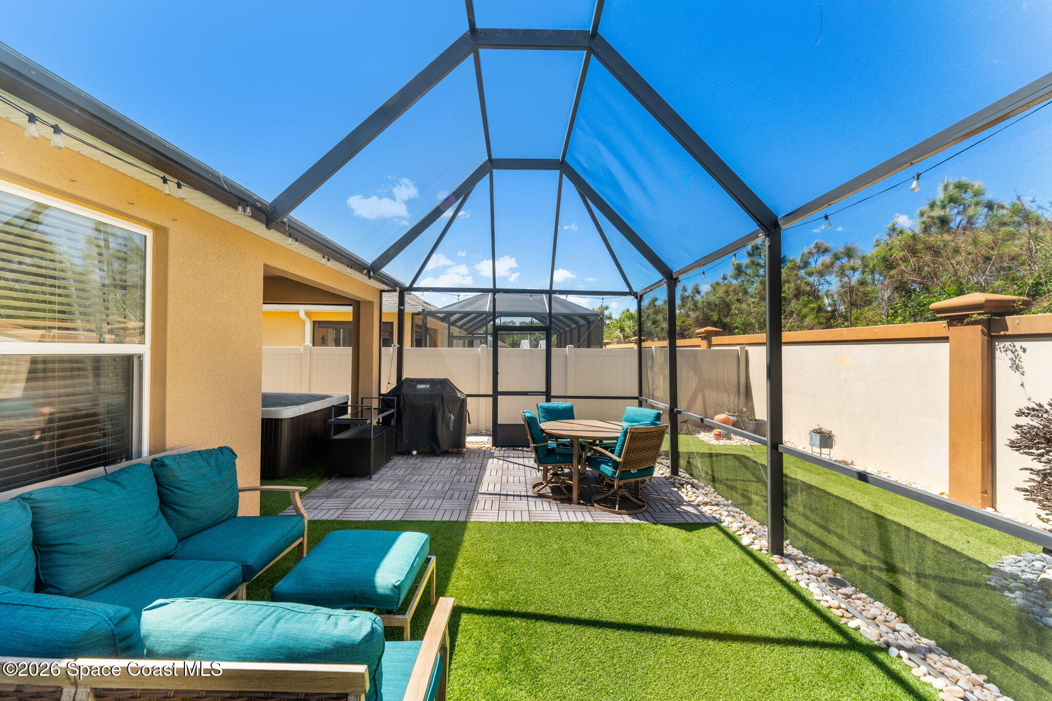 202 Alamere Drive Southwest Palm Bay, FL 32908 - Photo 25 of 36 Huge Screened Lanai