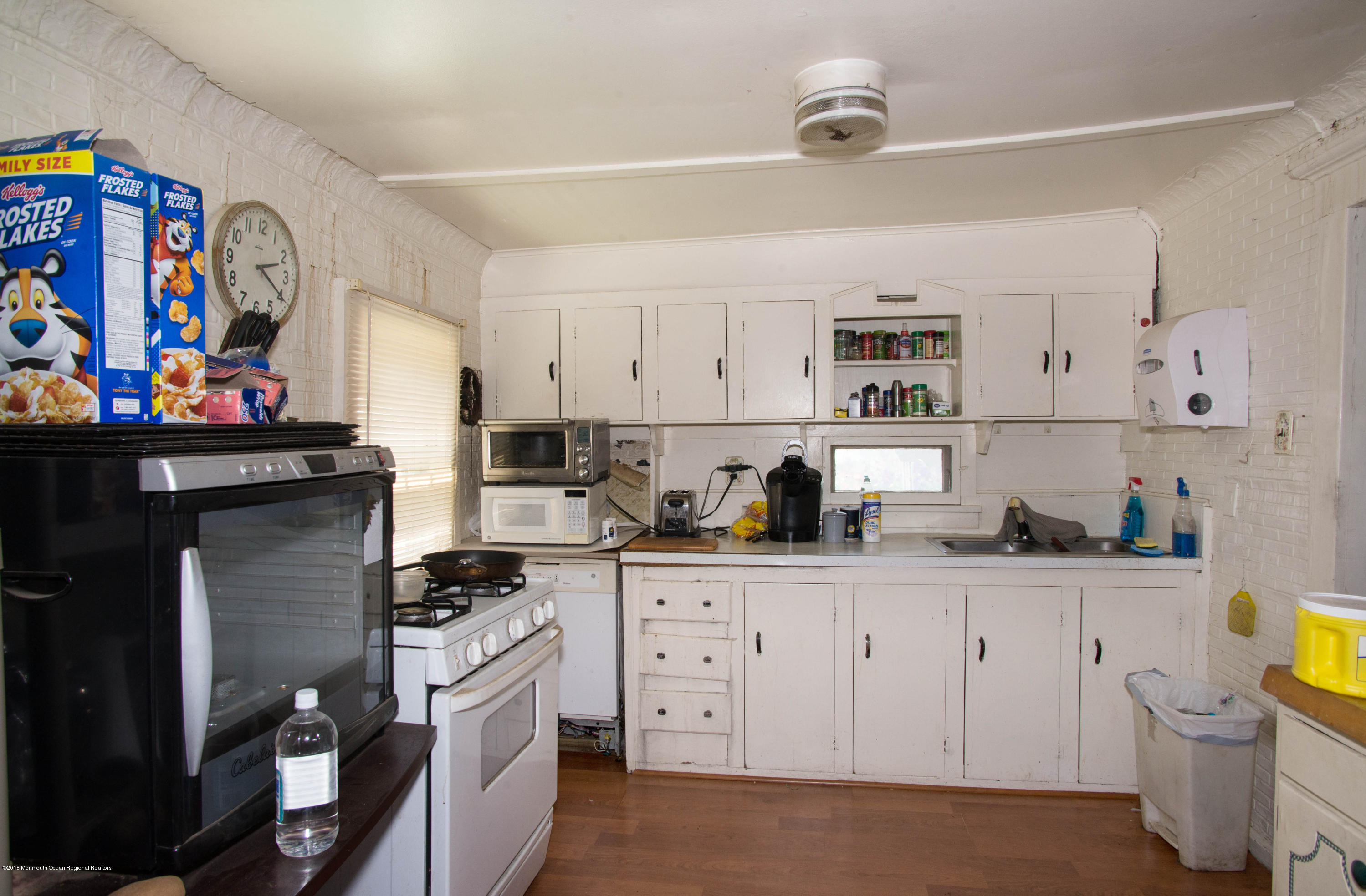 72 Herbertsville Road Howell, NJ 07731 - Photo 34 of 63 _RMJ6237.jpg kitchen