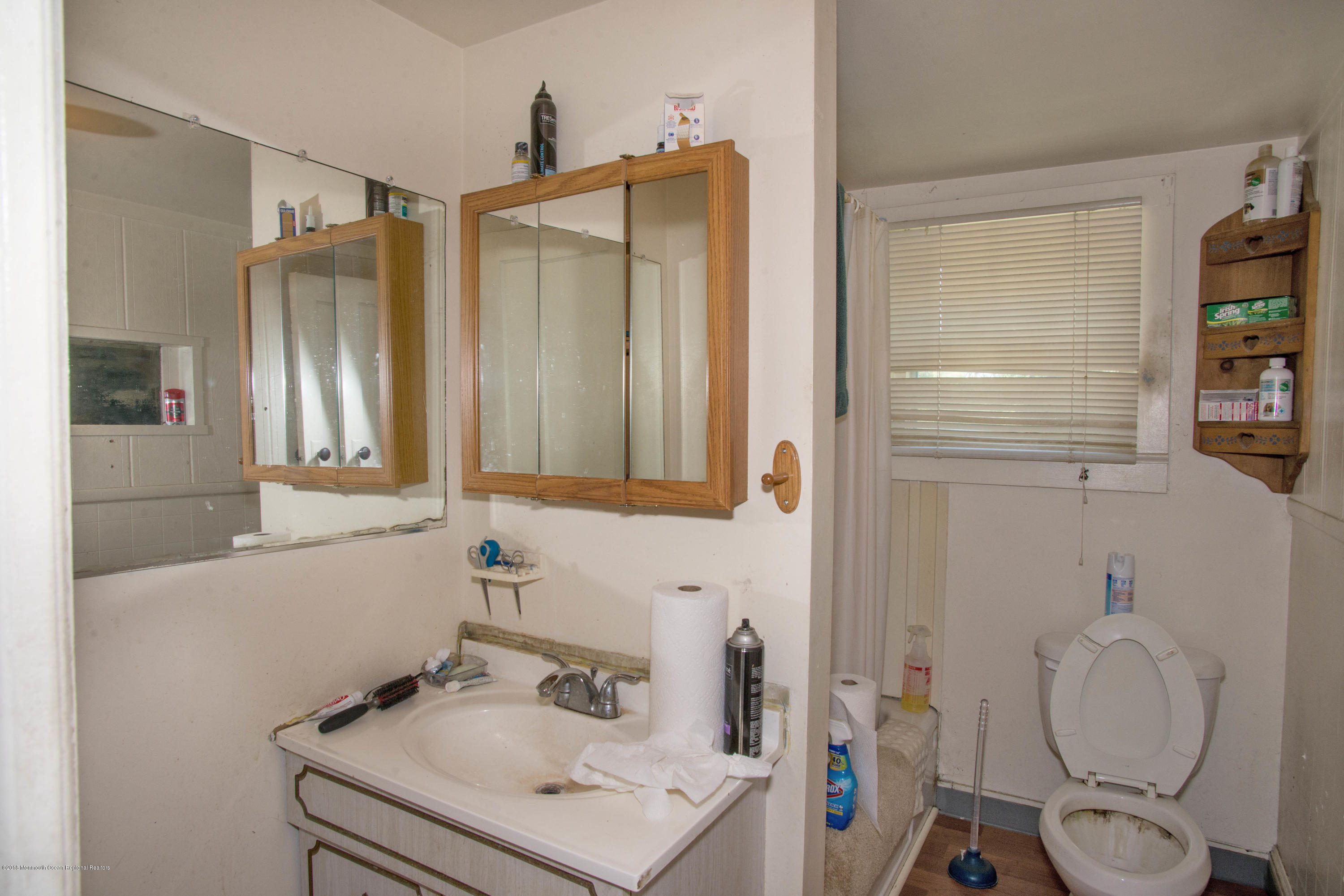 72 Herbertsville Road Howell, NJ 07731 - Photo 35 of 63 _RMJ6240.jpg bathroom