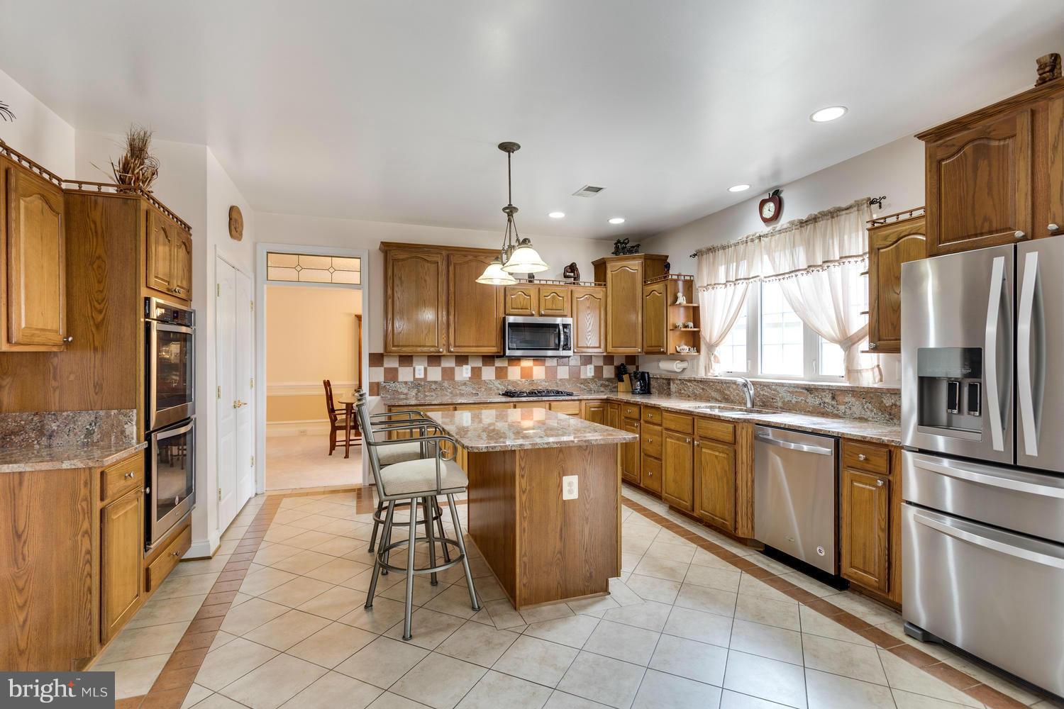 6136 Garden Road Springfield, VA 22152 - Photo 8 of 30 Kitchen