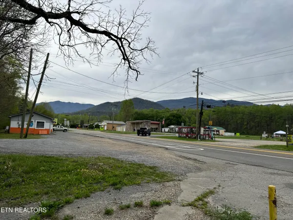 $499,000 | 4390 Cosby Highway, Cosby, TN 37722