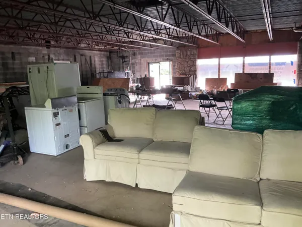 $499,000 | 4390 Cosby Highway, Cosby, TN 37722