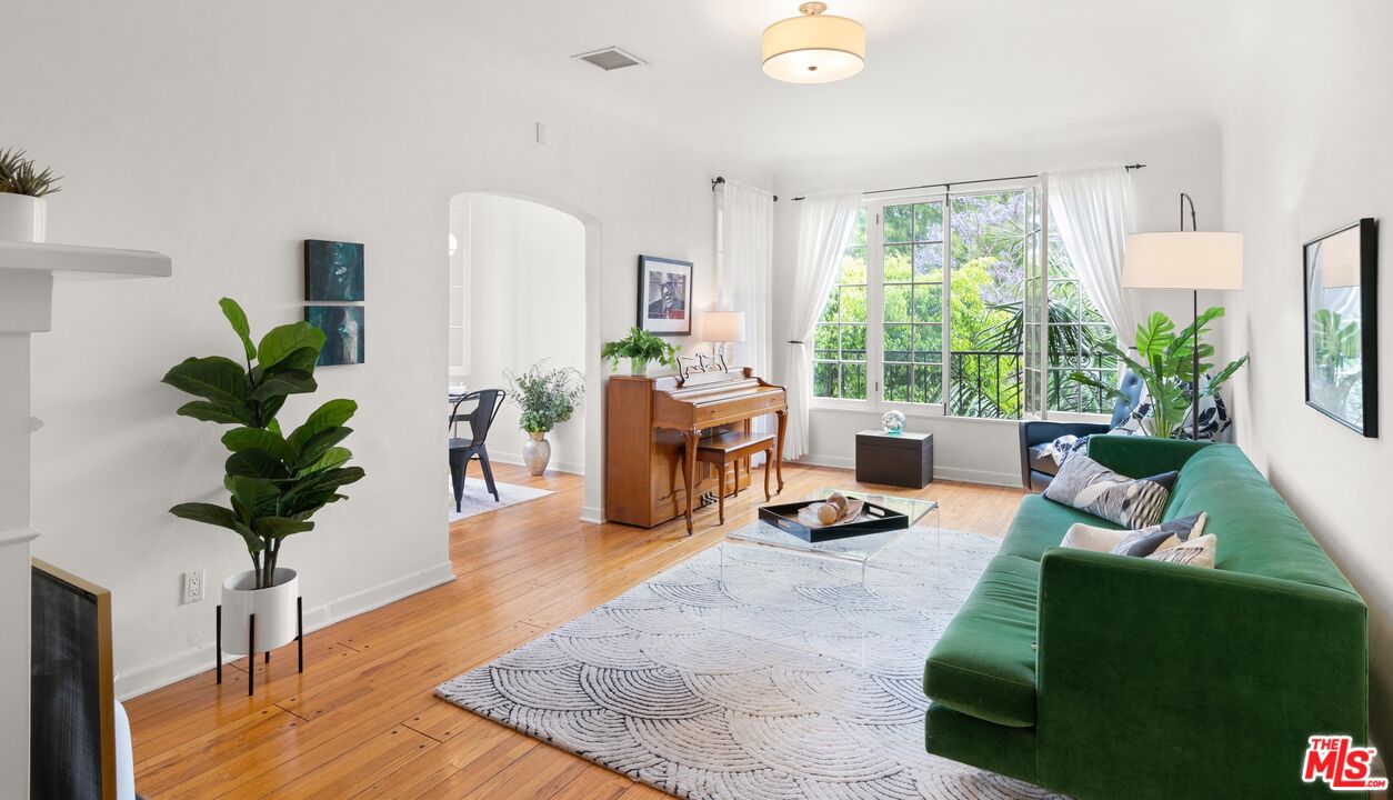 1345 North Hayworth Ave Unit 311