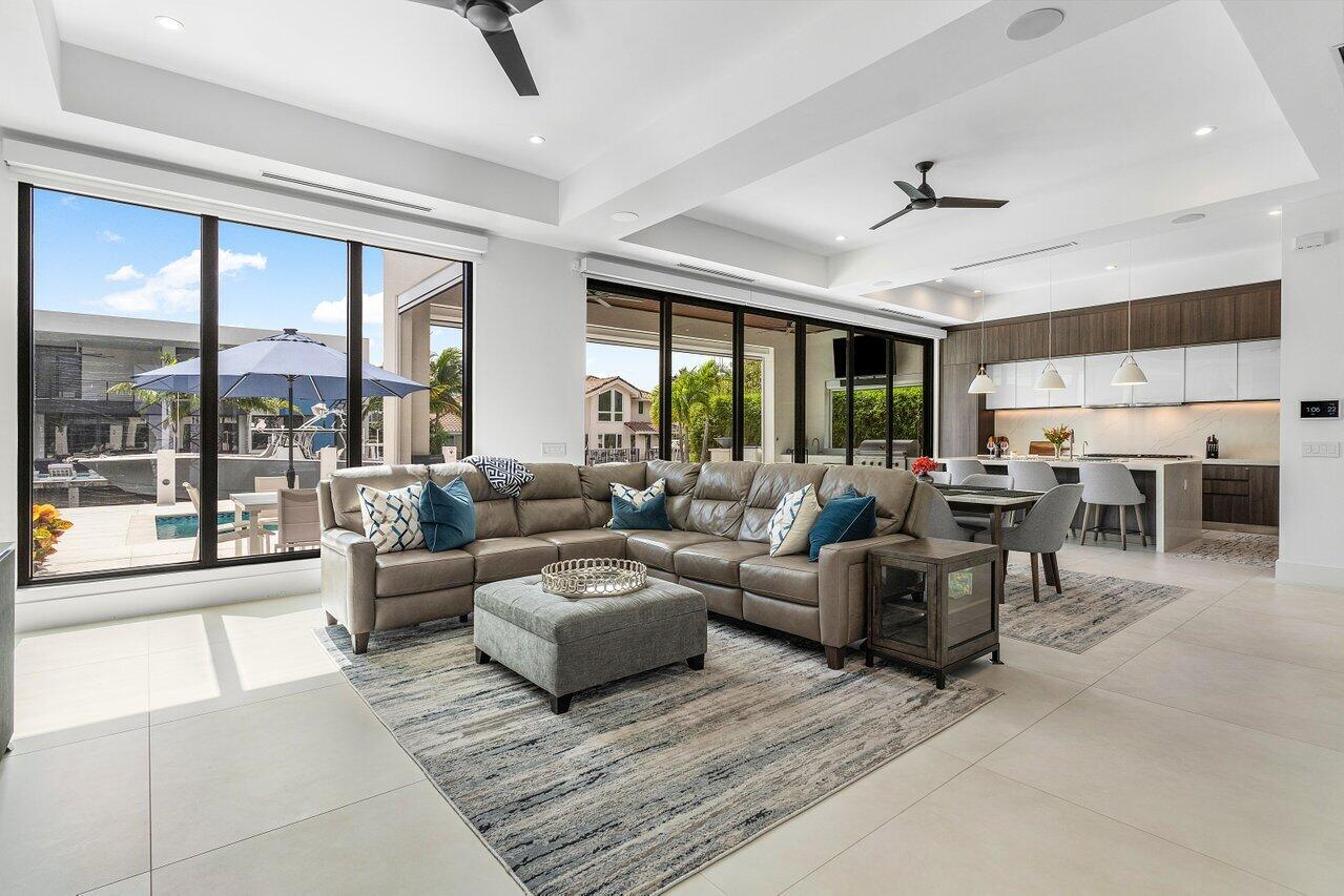 680 Marine Drive Boca Raton, FL 33431 - Photo 6 of 42 007-680MarineDrive-BocaRaton-FL-33431-SM