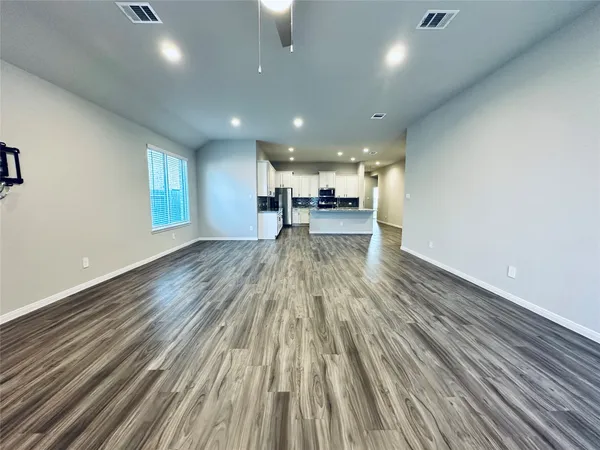 $2,450 | 1217 Antelope Passing Drive, Montgomery, TX 77316