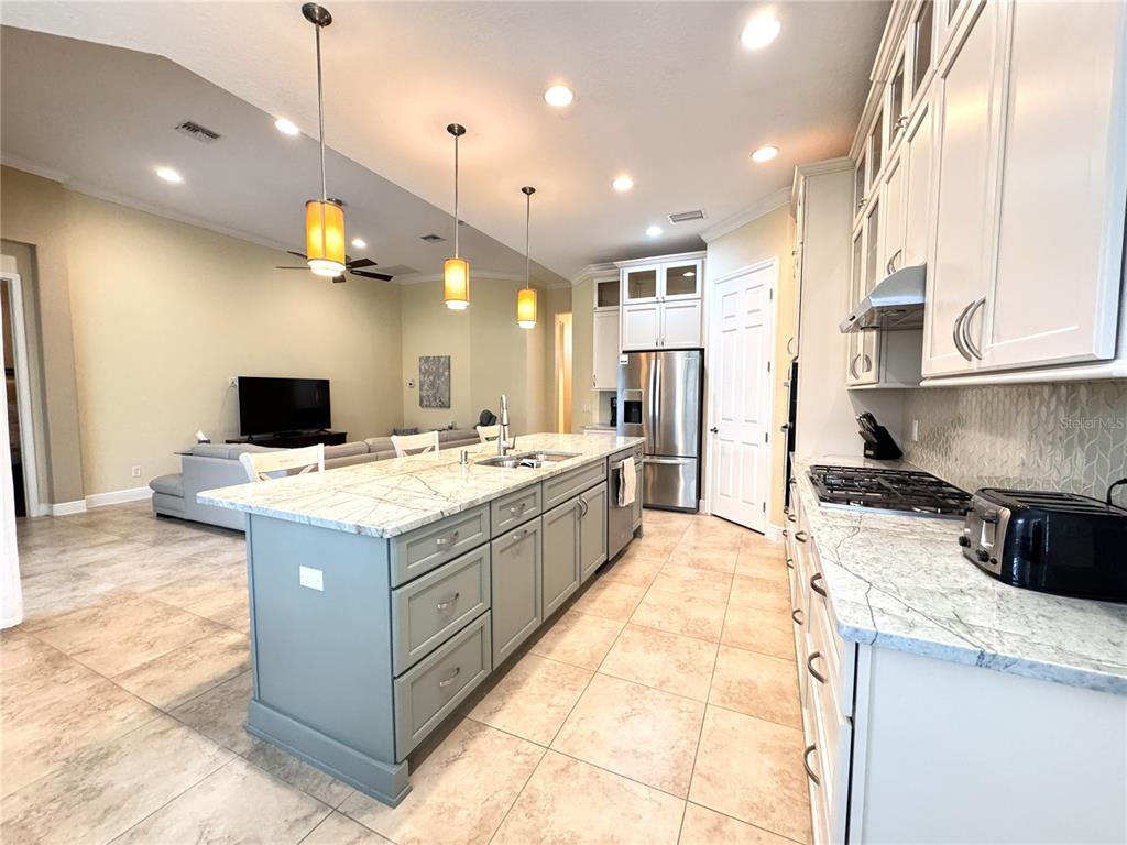 1240 West Diamond Shore Loop Hernando, FL 34442 - Photo 5 of 36