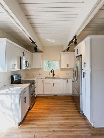 $3,600 | 11571 Archwood Street, North Hollywood, CA 91606