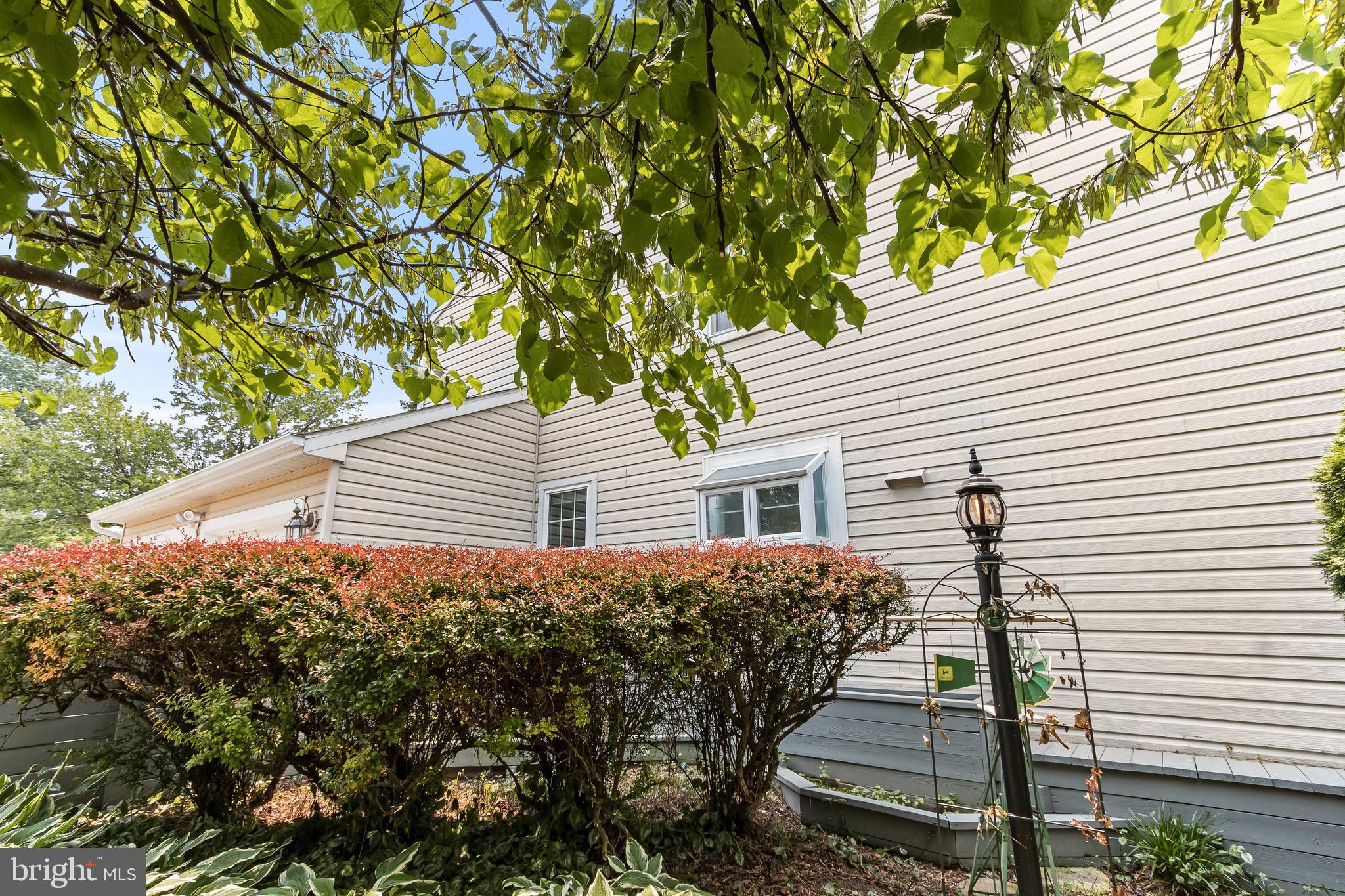 6688 Hunter Road Elkridge, MD 21075 - Photo 56 of 67 Side View of the house