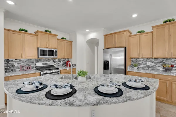 $599,999 | 2975 East Andre Avenue, Gilbert, AZ 85298