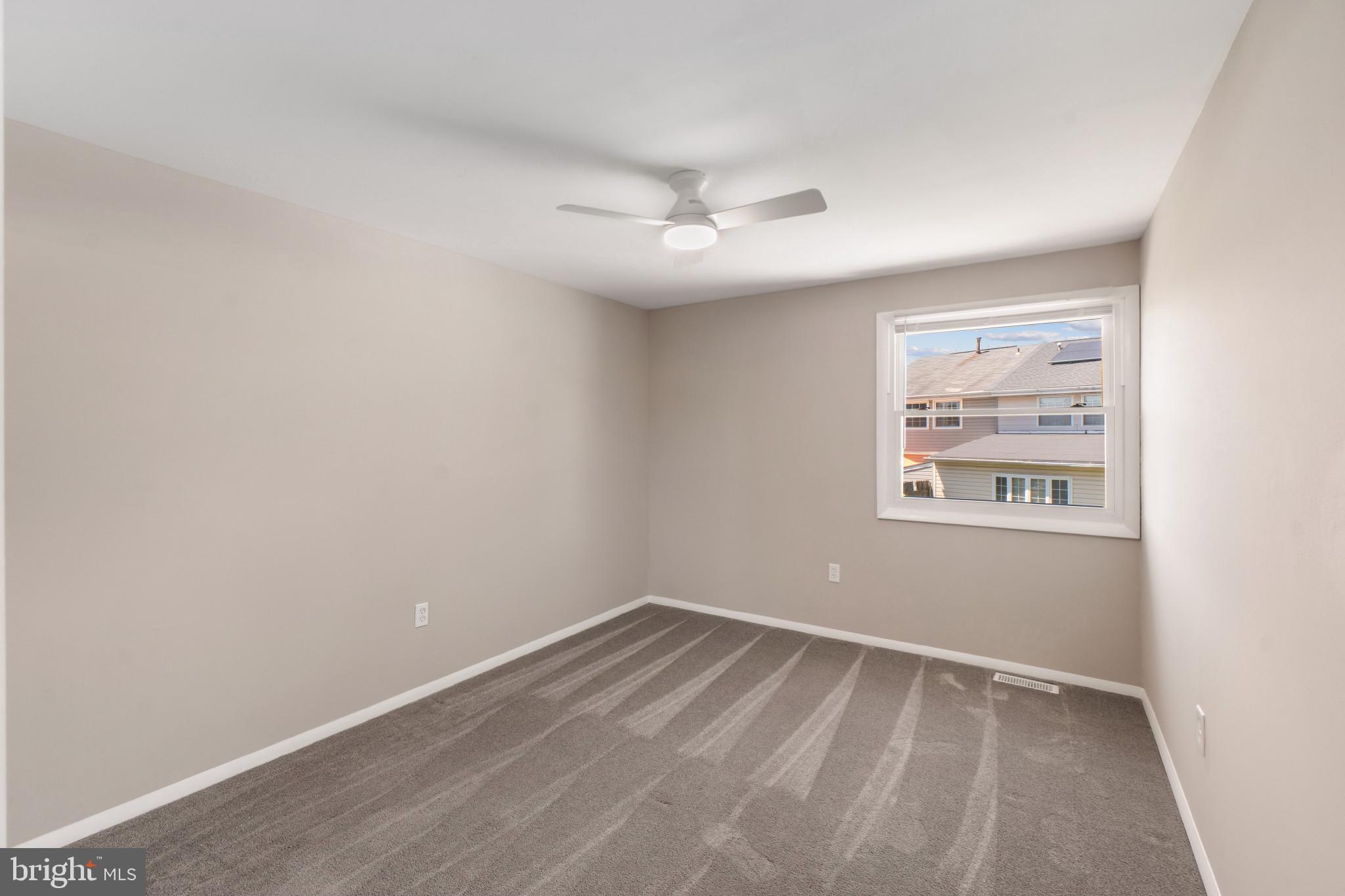 8582 Beacon Point Road Pasadena, MD 21122 - Photo 18 of 33