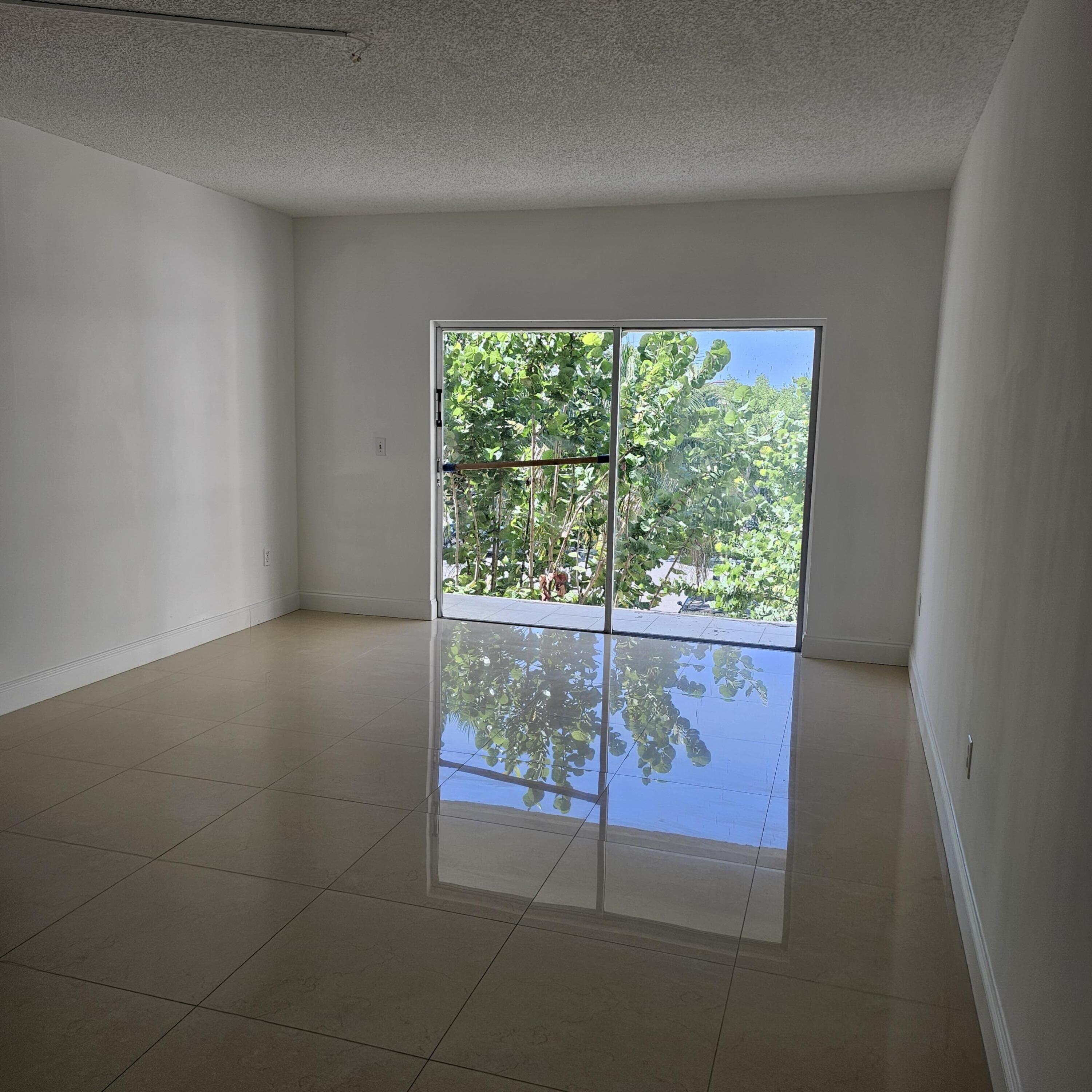 50 Southwest 3rd Avenue, Unit 3050 Boca Raton, FL 33432 - Photo 10 of 18 20250719_104851