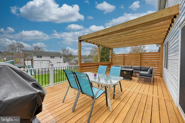 a view of deck with patio