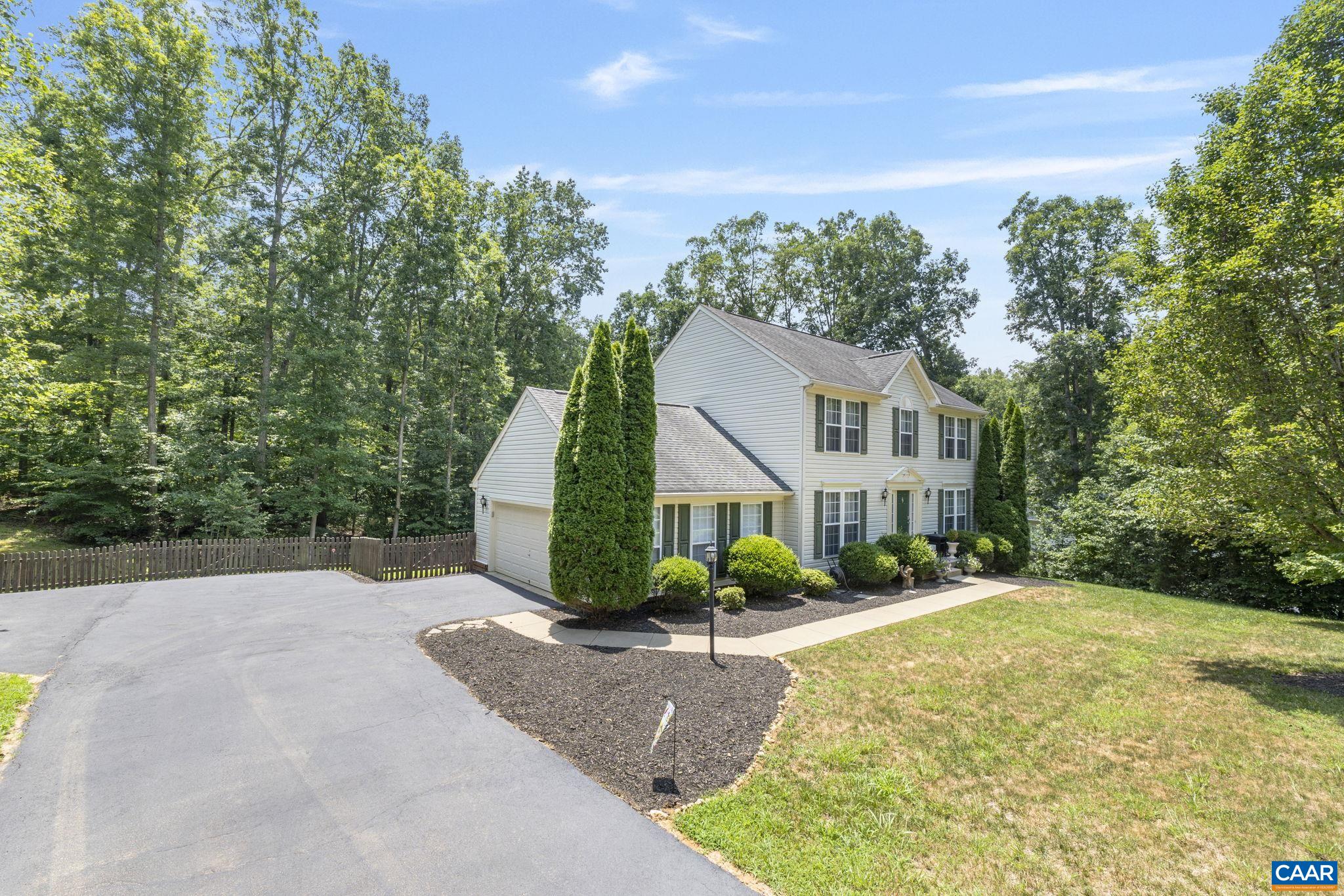673 Reedy Creek Road Louisa, VA 23093 - Photo 5 of 29 Abundant Guest Parking